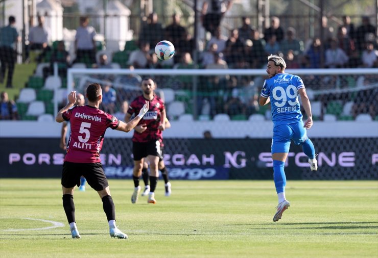 Alanyaspor'da teknik direktör Fatih Tekke görevinden ayrıldığını açıkladı