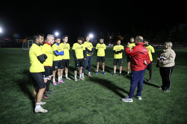 Lösemiden oğlunu kaybeden anne evladının adını başkanlığını yaptığı spor kulübüyle yaşatıyor