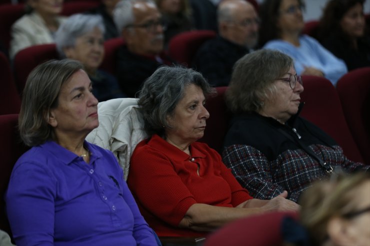 Çanakkale'de "3. Yaş Üniversitesi ve Hayat Okulu" başladı