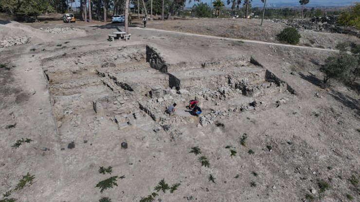 Tatarlı Höyük'te Orta Tunç Çağı'na ait yapı açığa çıkarıldı