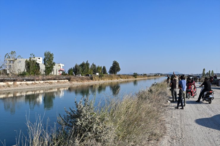 Adana'da sulama kanalında akıntıya kapılan iki kardeşten biri kayboldu, diğeri kurtarıldı