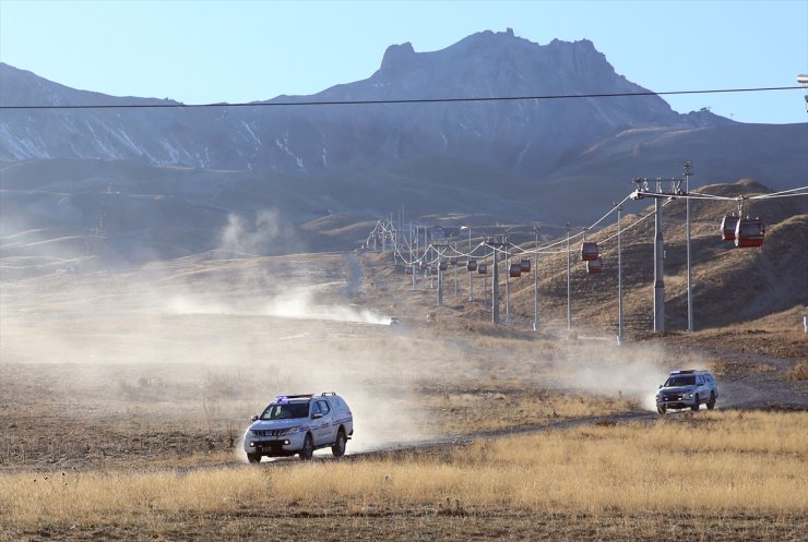 Erciyes Dağı'nda mahsur kalan dağcı kurtarıldı