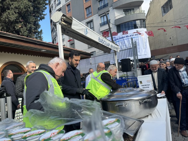 Selanik göçmenlerinin "Türbe Dede Pilav Günü" etkinliğinde 10 bin kişilik yemek dağıtıldı