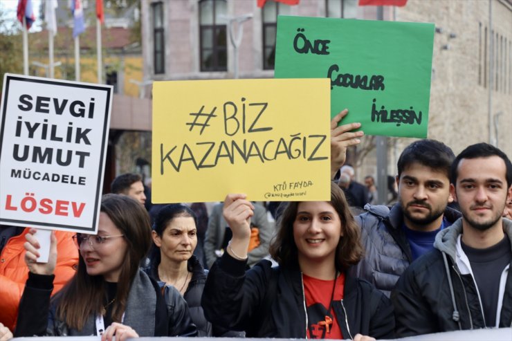 Trabzon'da lösemi farkındalığı kapsamında yürüyüş düzenlendi