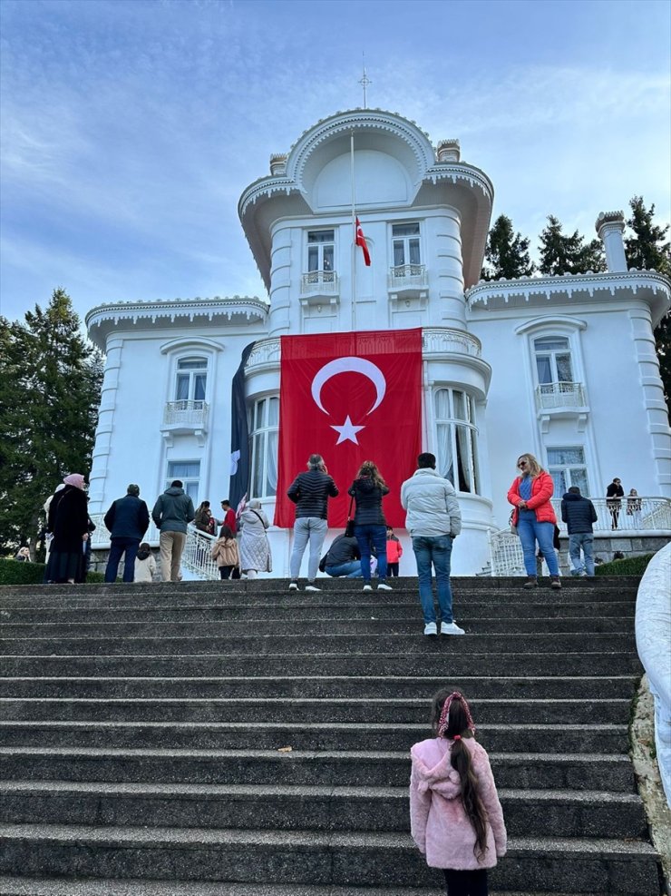 Trabzon'daki Atatürk Köşkü'nü binlerce kişi ziyaret etti