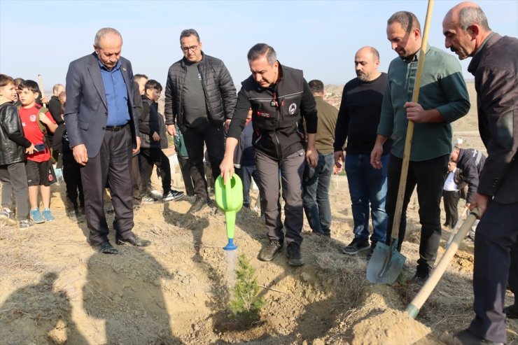 Çorum'da Milli Ağaçlandırma Günü kapsamında hatıra ormanı oluşturuldu