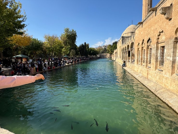 Balıklıgöl ara tatilde ziyaretçilerini ağırlıyor