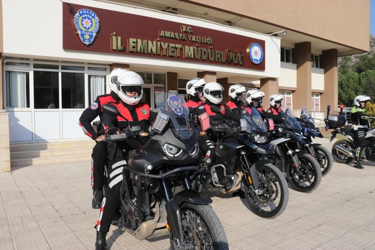 Amasya'da ileri sürüş teknikleri eğitimi alan motosikletli polisler görevlerine başladı