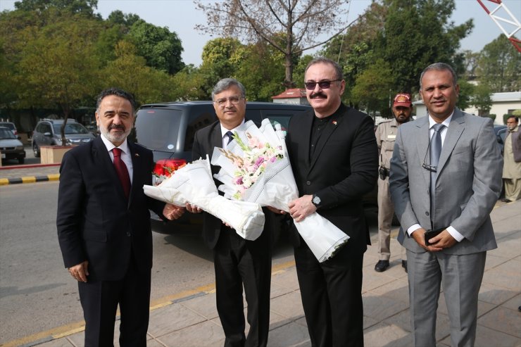 Pakistan'da "İkbal'in Fikir Dünyası Bağlamında Türkiye-Pakistan Dostluğu" konferansı düzenlendi