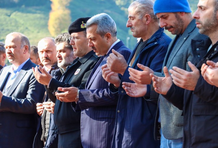 Rize'de trafik kazasında hayatını kaybeden Kıbrıs gazisi son yolculuğuna uğurlandı