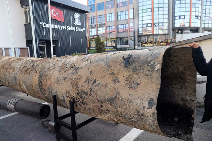 Sivas'ta içme suyu hattındaki 45 yıllık çelik borular değiştiriliyor