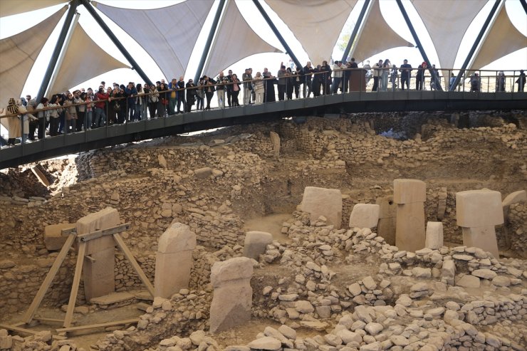 Göbeklitepe ara tatilde günlük 10 bin civarında ziyaretçi ağırlıyor