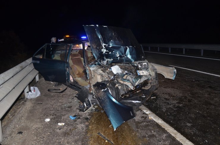 Kütahya'da trafik kazasında 1 kişi öldü, 4 kişi yaralandı