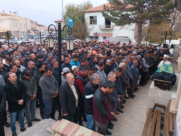 Sivas'ta trafik kazasında yaralanan kişi tedavi gördüğü hastanede öldü