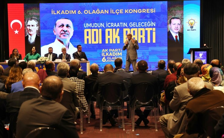 Samsun'da AK Parti'nin İlkadım ve Tekkeköy ilçe kongreleri yapıldı