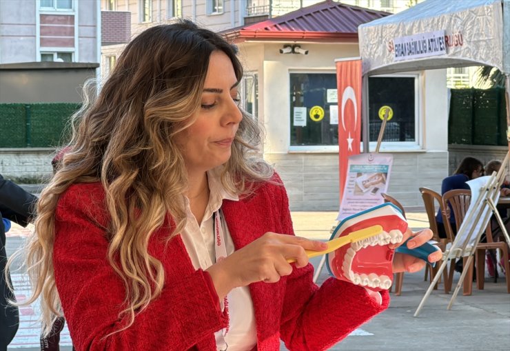 Samsun'da anaokul ve ilkokul öğrencilerine diş sağlığı taraması yapıldı