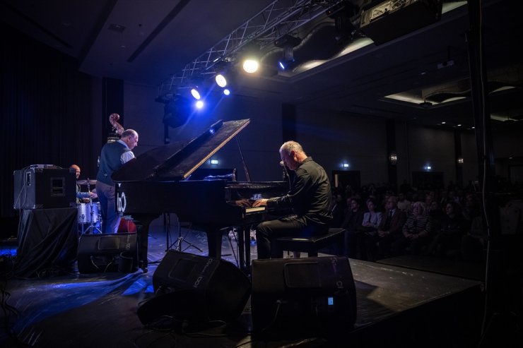 "Uluslararası Ankara Caz Festivali" Kerem Görsev Trio konseri ile başladı