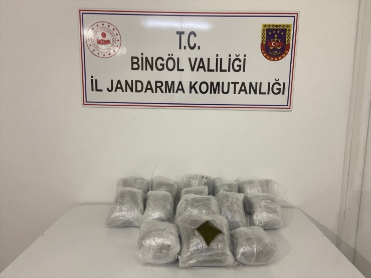 Bingöl'de 19 kilo 930 gram esrar ele geçirildi