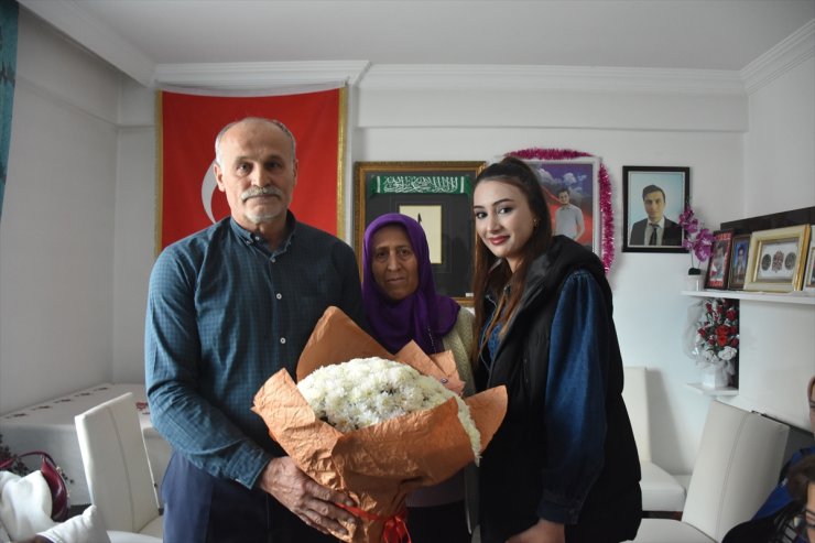 Gümüşhane Üniversitesi öğrencilerinden Şehit Öğretmen Necmettin Yılmaz'ın ailesine ziyaret