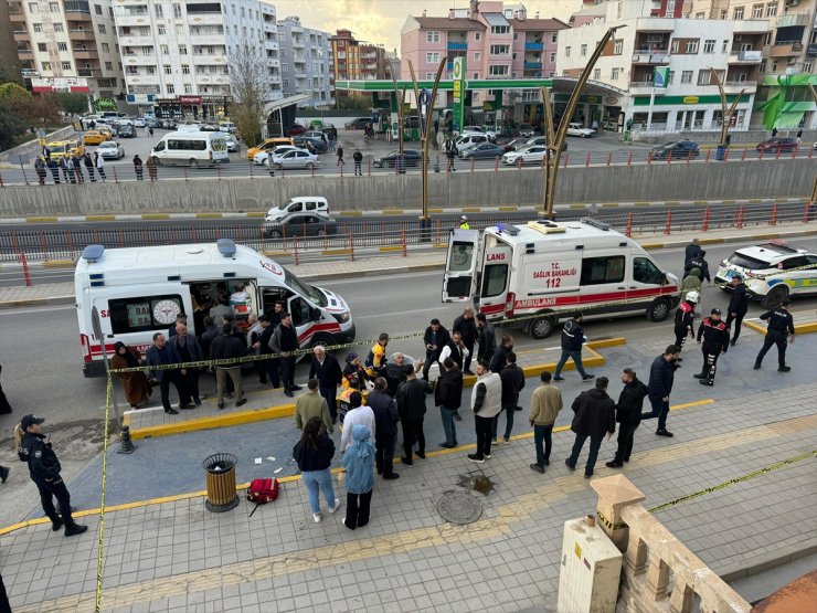 Mardin'de silahlı saldırıya uğrayan 1'i avukat 4 kişi yaralandı