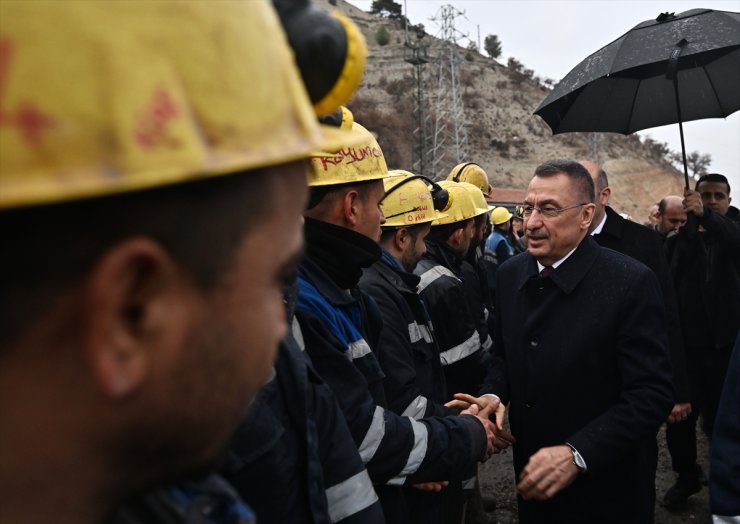 TBMM Dışişleri Komisyonu Başkanı Oktay, Çayırhan Termik Santrali'ndeki madencileri ziyaret etti: