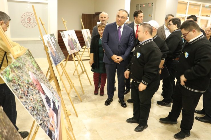 Tekirdağ'da "down sendromluların gözünden" fotoğraf sergisi açıldı