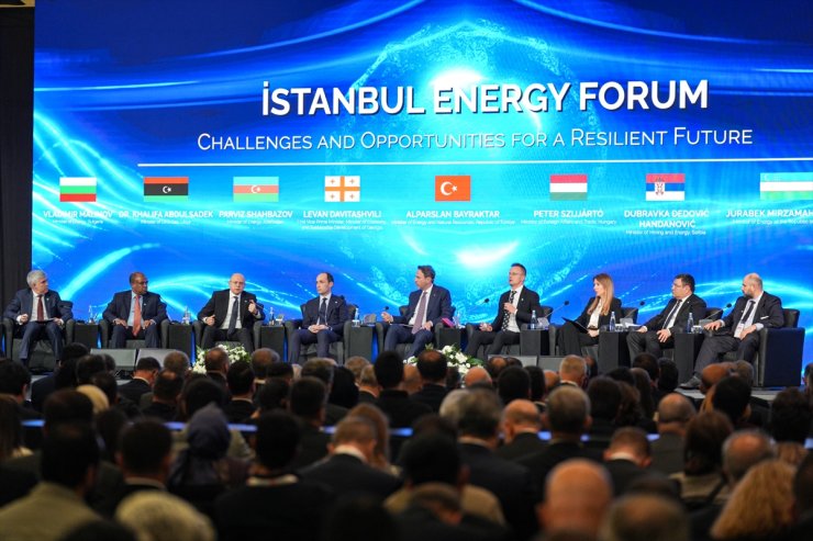 Enerji bakanları, İstanbul Energy Forum'da bölgesel işbirliğinin önemini vurguladı