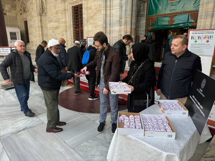 İstanbul'da, vefat eden öğretmenler için mevlit programı düzenlendi