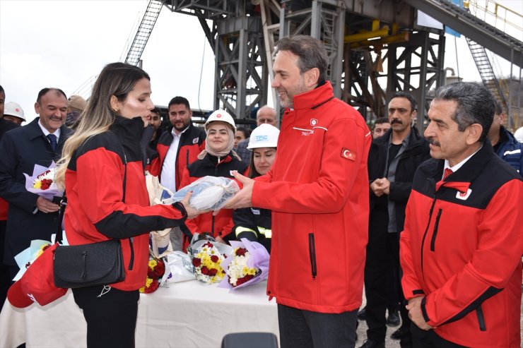 Bakan Bayraktar, 24 Kasım Öğretmenler Günü'nde Gabar'da öğretmenlerle bir araya geldi: