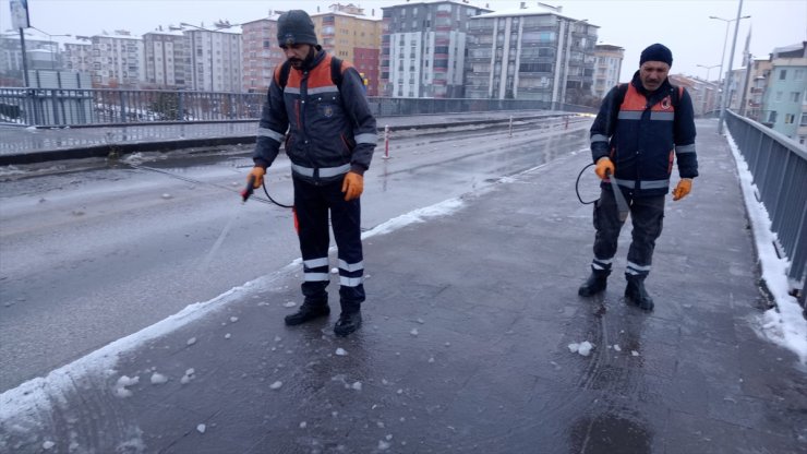 Çorum'da kar yağışı etkili oldu