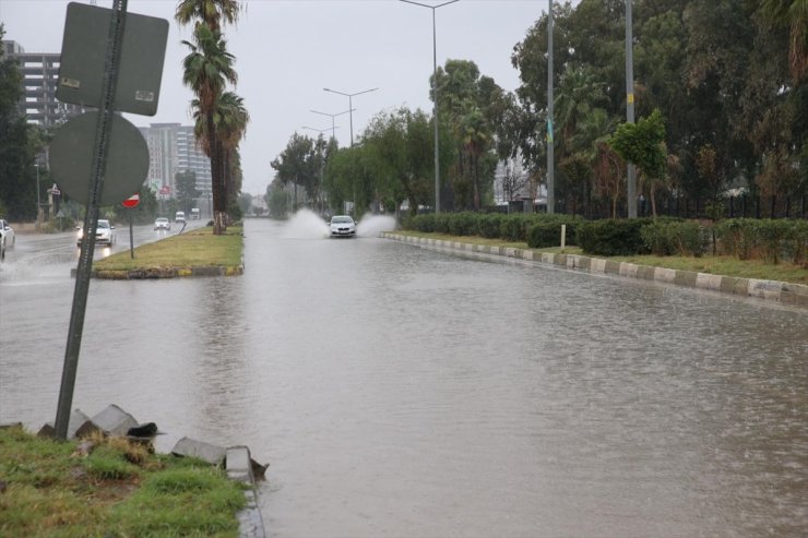 Hatay'da sağanak etkili oldu