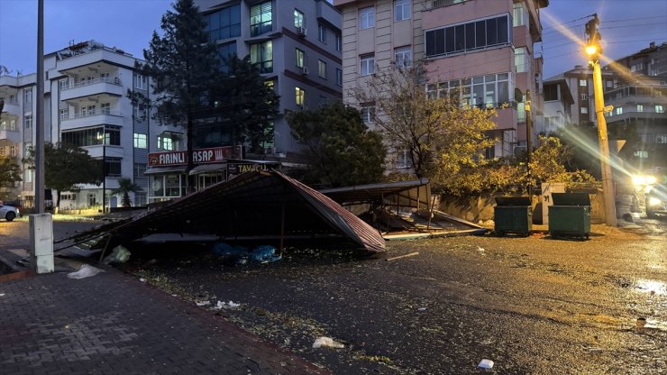 Kahramanmaraş'ta hava muhalefeti nedeniyle eğitime 1 gün ara verildi