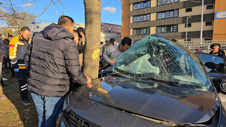 Küçükçekmece'deki trafik kazasında 1 kişi yaralandı