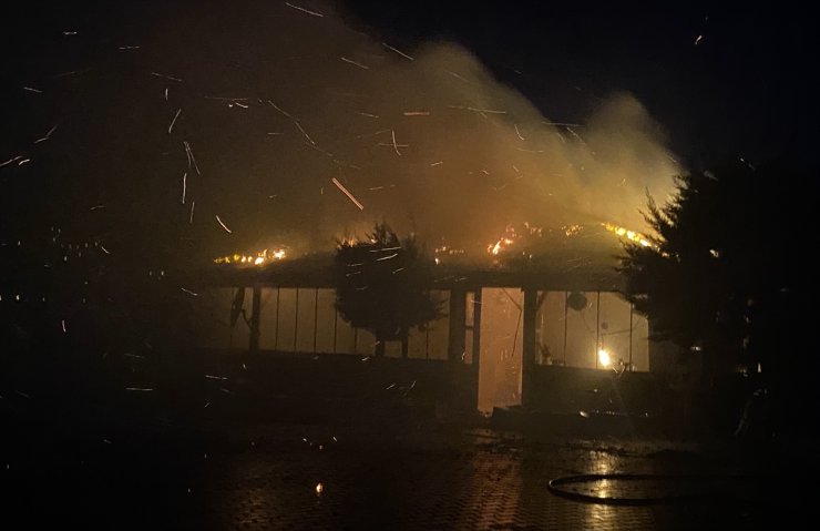 Sinop'ta restoranda çıkan yangın söndürüldü