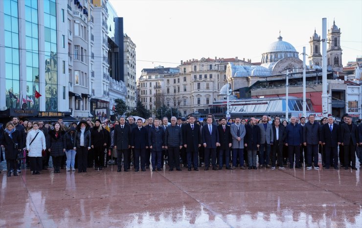 Taksim'de Öğretmenler Günü dolayısıyla tören düzenlendi