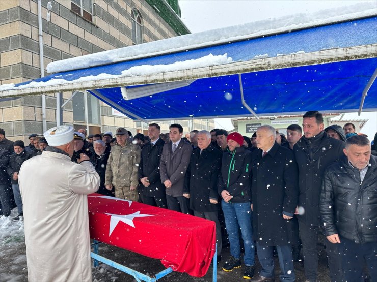 Trabzon'da vefat eden 15 Temmuz gazisi Selahittin Dalkılıç, son yolculuğuna uğurlandı