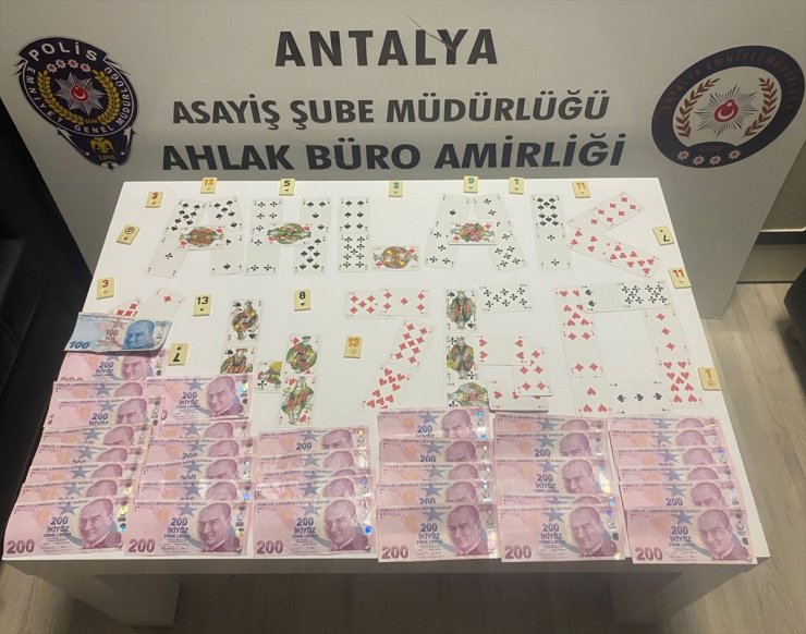 Antalya'da kumar operasyonunda 85 kişiye idari yaptırım uygulandı