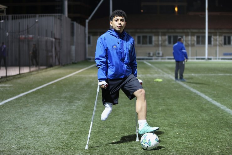 Ampute futbolcu Yusuf, 2 yılda ay-yıldızlı formayı giyme hayalini gerçekleştirdi