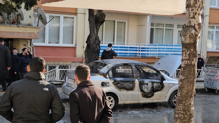 GÜNCELLEME - Çorum'da evini ve otomobilini ateşe veren kişi evde ölü bulundu