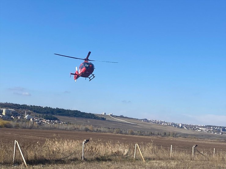 Diyarbakır'da ambulans helikopter kalça kemiği kırılan 71 yaşındaki kadın için havalandı