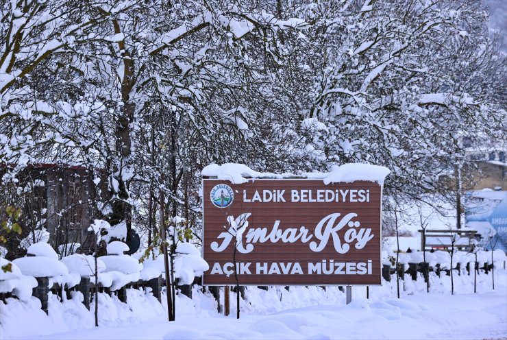 Samsun'daki Ambarköy, ziyaretçilerini "kış güzelliği"yle karşılıyor