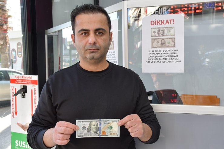 Adana'da bazı döviz büroları sahte banknot iddiasıyla 50 ve 100 dolar alımını durdurdu