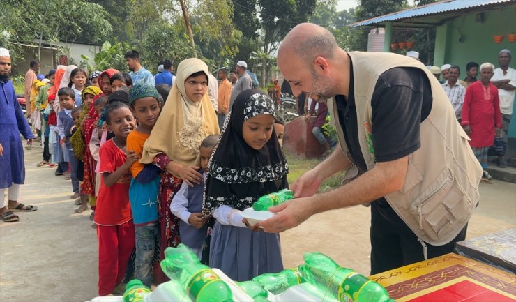 Avrupa Yetim Eli'nden Bangladeş'te Arakanlı Müslüman mültecilere insani yardım