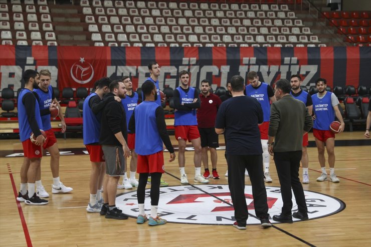 Gaziantep Basketbol, alt sıralardan uzaklaşmak istiyor