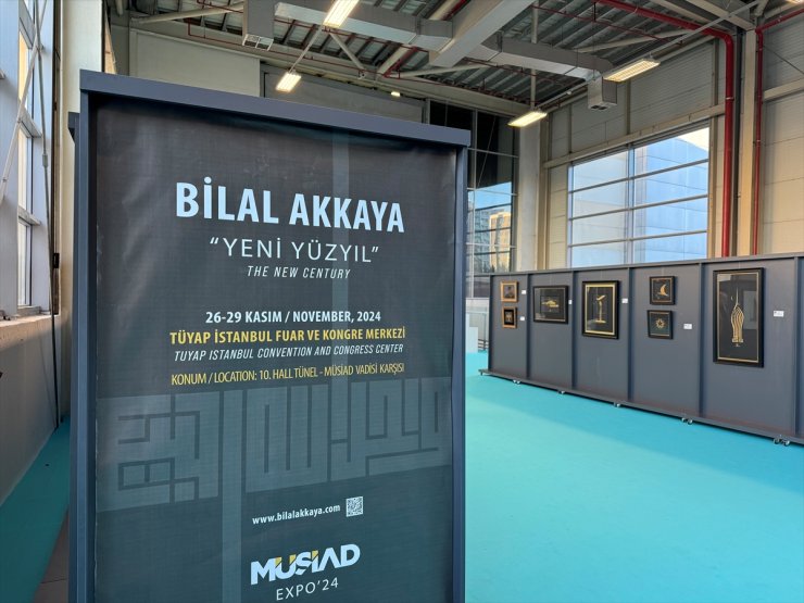 Hattat Bilal Akkaya'nın "Yeni Yüzyıl" sergisi MÜSİAD EXPO'da sanatseverle buluştu