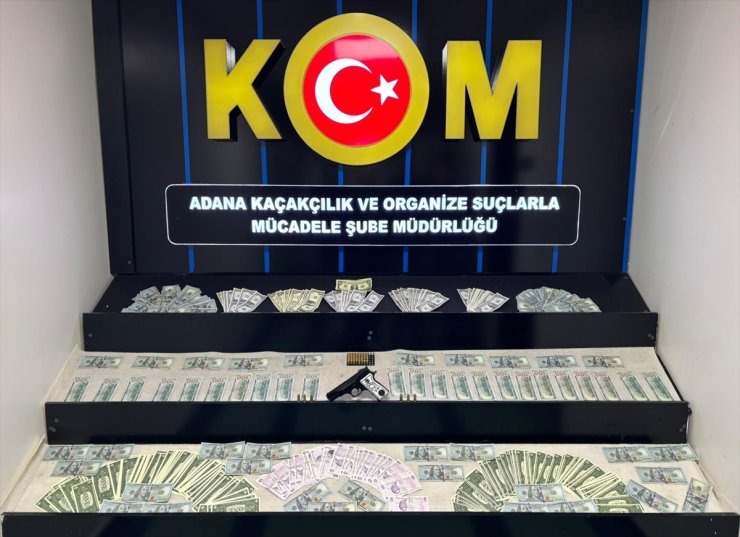 Adana merkezli 3 ilde sahte dolar operasyonunda yakalanan 4 zanlı tutuklandı