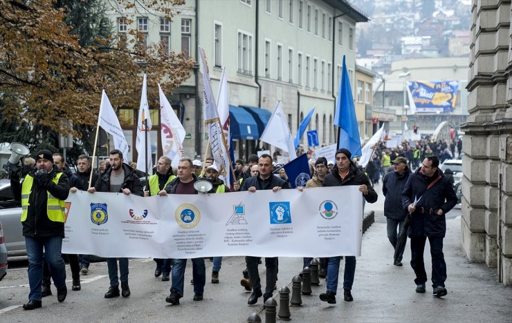 Bosna Hersek'te sendikalardan "maaş zammı" protestosu