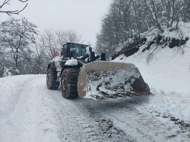 Tokat'ta kar nedeniyle yaylalarda mahsur kalan 6 kişi kurtarıldı