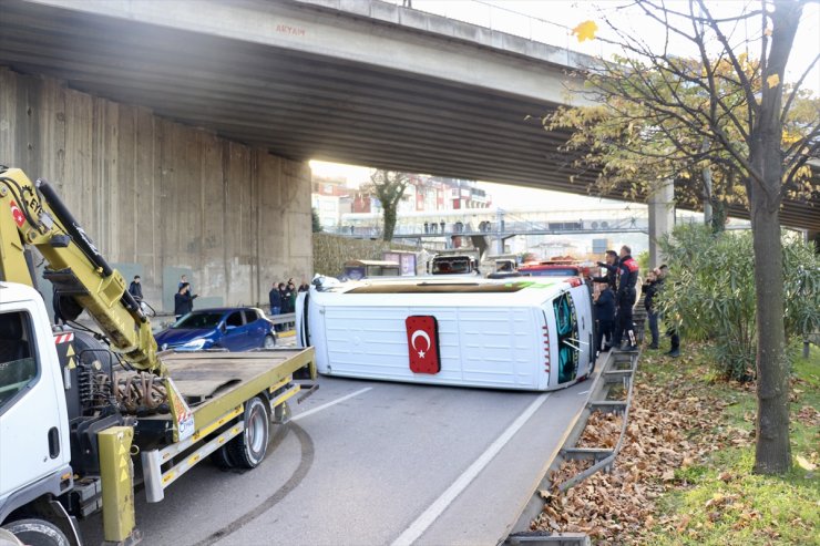 Trabzon'da üç aracın karıştığı trafik kazasında 1 kişi yaralandı