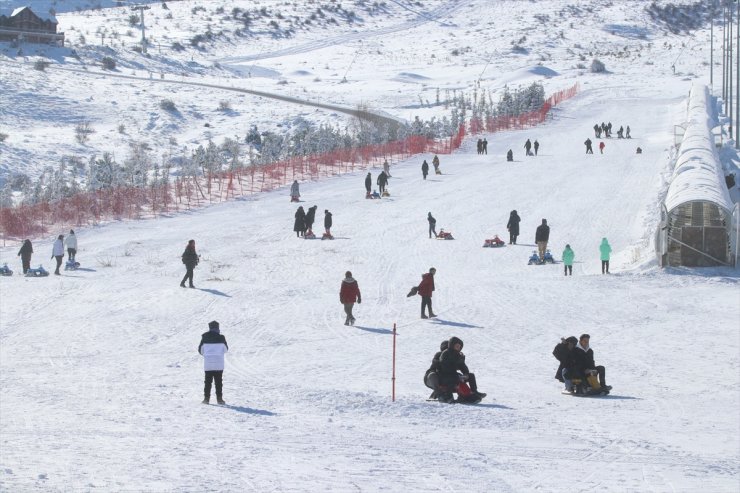 Yıldız Dağı'nda kayak sezonu açıldı